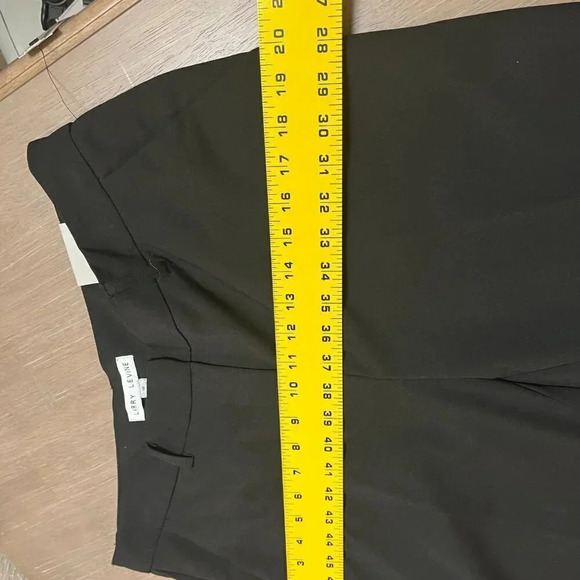 Women’s Larry Levine Pants Size 10 - Picture 9 of 10